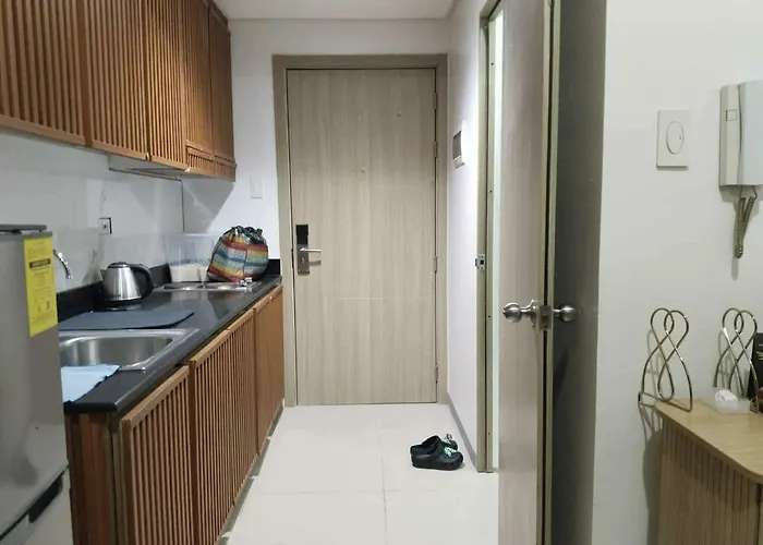 Shore 1 Tower C Staycation Apartahotel 4*